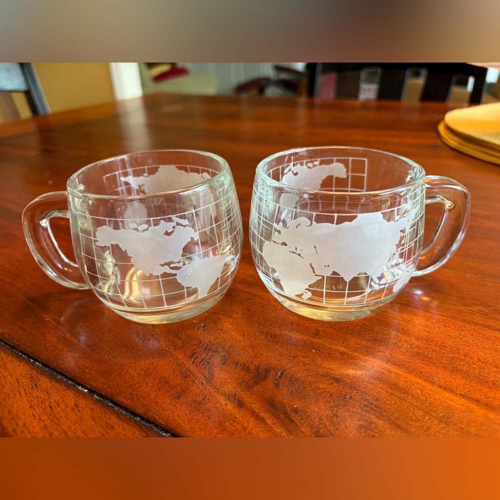 Nestle Vintage 70’s World Map Glass Mugs - Set of 2